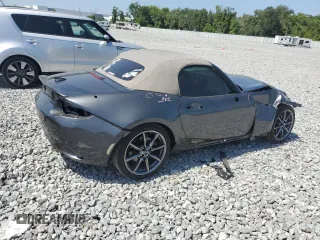 2020 Mazda MX-5 Miata Grand Touring z VIN JM1NDAD77L0414873, wystawiony jako Copart lot #54767785 z przebiegiem 47 579 mil mil oraz Szkody całkowita. Historia ofert i sprzedaży dostępna na DreamBid. Obrazek 3.