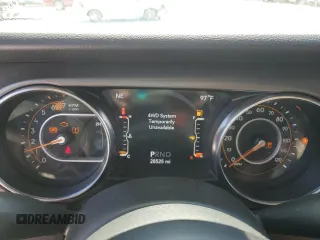 2022 Jeep Wrangler Unlimited Willys with VIN 1C4HJXDN2NW128081, listed as a Copart auction lot 61165615 with 28,525 mi miles and Salvage title. Bid and sale history available at DreamBid. Image 9.