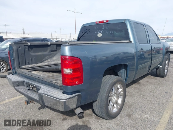 2009 Chevrolet Silverado 1500 LT with VIN 3GCEC23019G268472, listed as a IAAI auction lot 41663840 with 155,379 mi miles. Bid and sale history available at carsss.com. Image 4.