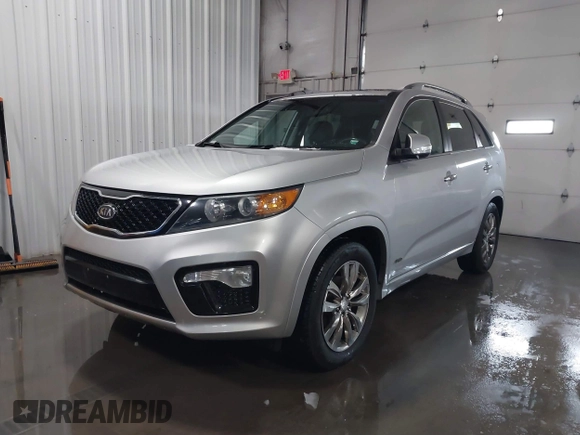 2013 Kia Sorento SX with VIN 5XYKWDA23DG375072, listed as a IAAI auction lot 41259538 with 147,871 mi miles. Bid and sale history available at carsss.com. Image 18.