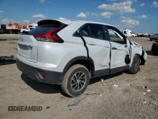 2023 Mitsubishi Eclipse Cross ES z VIN JA4ATUAA3PZ050854, wystawiony jako Copart lot #56412925 z przebiegiem 24 322 mil mil oraz Szkoda całkowita • Salvage title. Historia ofert i sprzedaży dostępna na DreamBid. Obrazek 3.