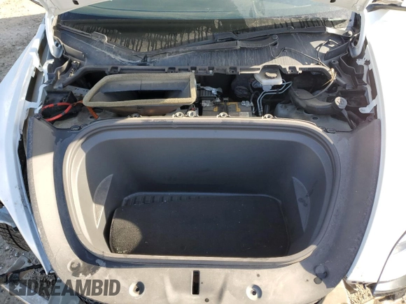 2020 Tesla Model Y Long Range with VIN 5YJYGDEFXLF034617, listed as a Copart auction lot 53235235 with 113,480 mi miles and Salvage Title. Bid and sale history available at DreamBid. Image 11.