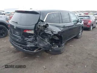 2016 Honda Pilot EX with VIN 5FNYF6H38GB040082, listed as a IAAI auction lot 41837136 with 147,562 mi miles. Bid and sale history available at carsss.com. Image 4.