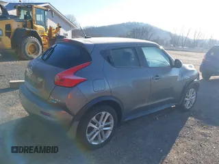 2013 Nissan Juke SL with VIN JN8AF5MV5DT224184, listed as a IAAI auction lot 41702851 with 160,000 mi miles and . Bid and sale history available at carsss.com. Image 4.