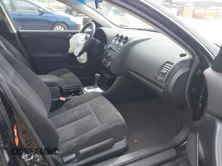 2008 Nissan Altima 2.5 SL with VIN 1N4AL21E18N498814, listed as a IAAI auction lot 41878890 with 154,532 mi miles. Bid and sale history available at carsss.com. Image 5.