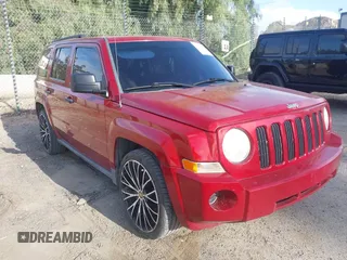 2009 Jeep Patriot Sport z VIN 1J4FF28B79D153095, wystawiony jako IAAI lot #41903907 z przebiegiem 199 584 mil mil oraz . Historia ofert i sprzedaży dostępna na DreamBid. Obrazek 1.