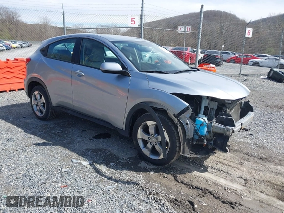 2017 Honda HR-V LX with VIN 3CZRU6H33HM729657, listed as a IAAI auction lot 41844221 with 181,047 mi miles. Bid and sale history available at carsss.com. Image 1.