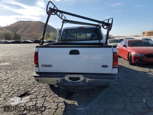 2006 Ford Super Duty F-250 XL with VIN 1FTSW20P26EB54317, listed as a Copart auction lot 87952395 with 209,844 mi miles and Non Repairable. Bid and sale history available at carsss.com. Image 6.