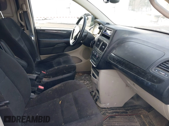 2014 Ram Cargo Van Tradesman with VIN 2C4JRGAG8ER375873, listed as a IAAI auction lot 41644062 with 238,997 mi miles. Bid and sale history available at carsss.com. Image 5.