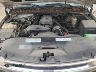 2000 Chevrolet Suburban LT with VIN 3GNEC16T8YG223051, listed as a Copart auction lot 84419604 with 237,923 mi miles and Clean Title. Bid and sale history available at carsss.com. Image 12.