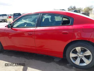 2015 Dodge Charger SE z VIN 2C3CDXBG8FH785073, wystawiony jako IAAI lot #41940067 z przebiegiem 103 979 mil mil oraz . Historia ofert i sprzedaży dostępna na DreamBid. Obrazek 13.