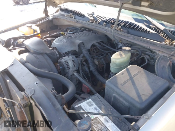 2001 Chevrolet Silverado 2500 with VIN 1GCGK29U21Z121197, listed as a IAAI auction lot 41426355 with 287,575 mi miles. Bid and sale history available at carsss.com. Image 10.