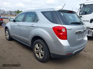 2015 Chevrolet Equinox LS with VIN 2GNALAEK4F1102773, listed as a IAAI auction lot 41978974 with 202,110 mi miles. Bid and sale history available at carsss.com. Image 3.