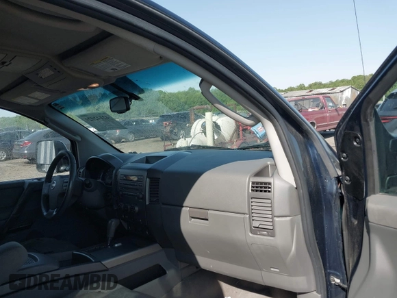 2007 Nissan Titan SE z VIN 1N6BA07B77N214250, wystawiony jako IAAI lot #42142029 z przebiegiem 184 575 mil mil oraz . Historia ofert i sprzedaży dostępna na DreamBid. Obrazek 5.