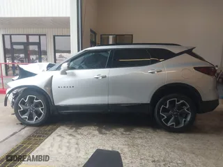 2020 Chevrolet Blazer RS with VIN 3GNKBERS7LS549168, listed as a IAAI auction lot 41574662 with 98,220 mi miles. Bid and sale history available at carsss.com. Image 14.