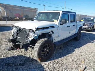 2023 Jeep Gladiator High Altitude with VIN 1C6HJTFG4PL560982, listed as a IAAI auction lot 41236477 with 28,835 mi miles and . Bid and sale history available at DreamBid. Image 17.