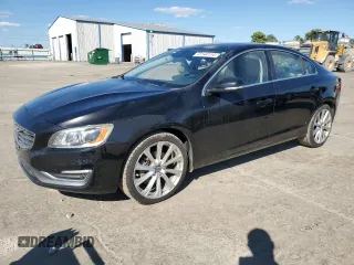 2017 Volvo S60 Inscription Platinum with VIN LYV402HM4HB150924, listed as a Copart auction lot 73144114 with 102,439 mi miles and Salvage Title. Bid and sale history available at carsss.com. Image 1.