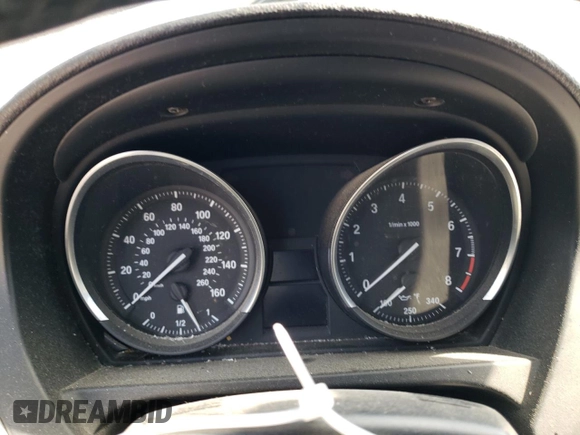 2015 BMW Z4 sDrive28i z VIN WBALL5C51FP557408, wystawiony jako Copart lot #55568525 z przebiegiem Nie podano mil oraz Szkoda całkowita • Salvage title. Historia ofert i sprzedaży dostępna na DreamBid. Obrazek 9.