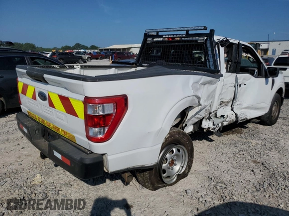 2022 Ford F-150 XL with VIN 1FTFX1E55NKE41909, listed as a Copart auction lot 63763585 with 28,742 mi miles and Clean title. Bid and sale history available at DreamBid. Image 3.