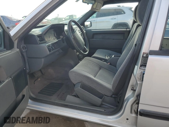 1994 Volvo 900 Action with VIN YV1JS831XR1164147, listed as a Copart auction lot 70037624 with 194,245 mi miles and Salvage title. Bid and sale history available at DreamBid. Image 7.