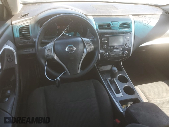 2015 Nissan Altima 2.5 S with VIN 1N4AL3AP0FN395372, listed as a Copart auction lot 48301755 with 186,538 mi miles and Salvage Title. Bid and sale history available at carsss.com. Image 8.