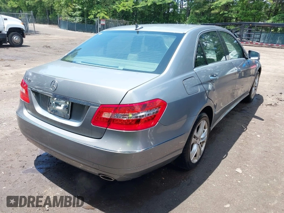 2010 Mercedes-Benz E 350 Luxury с VIN WDDHF5GB6AA252536, выставлен на аукционе IAAI как лот 42396716 с пробегом 121 275 миль миль и . История ставок и продаж доступна на DreamBid. Изображение 4.