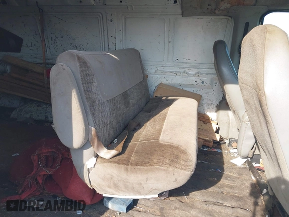 2005 Ford Econoline Cargo with VIN 1FTNE24LX5HA61971, listed as a IAAI auction lot 41748726 with Not Provided miles. Bid and sale history available at carsss.com. Image 8.