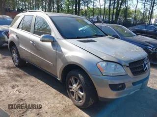 2006 Mercedes-Benz M 350 with VIN 4JGBB86E26A127156, listed as a IAAI auction lot 42062149 with 165,130 mi miles and . Bid and sale history available at DreamBid. Image 1.