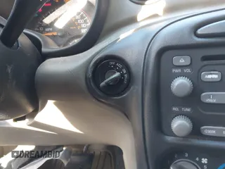 2004 Pontiac Grand Am SE with VIN 1G2NE52F24C231559, listed as a IAAI auction lot 41606544 with 65,524 mi miles. Bid and sale history available at carsss.com. Image 11.