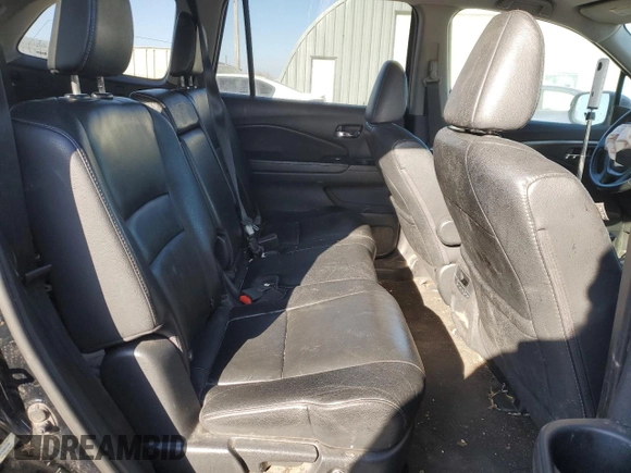 2016 Honda Pilot EX-L with VIN 5FNYF5H7XGB038380, listed as a Copart auction lot 82704994 with 108,400 mi miles and Salvage Title. Bid and sale history available at DreamBid. Image 11.