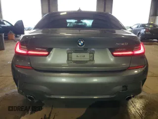 2021 BMW 3 Series 330i z VIN 3MW5R1J00M8B81609, wystawiony jako Copart lot #58311755 z przebiegiem 63 666 mil mil oraz Szkoda całkowita • Salvage title. Historia ofert i sprzedaży dostępna na DreamBid. Obrazek 6.