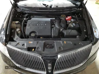 2016 Lincoln MKT z VIN 2LMHJ5NK7GBL02854, wystawiony jako Copart lot #44775285 z przebiegiem 383 459 mil mil oraz Tytuł czysty. Historia ofert i sprzedaży dostępna na DreamBid. Obrazek 12.