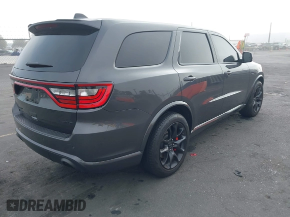 2023 Dodge Durango SRT 392 Premium z VIN 1C4SDJGJ2PC692935, wystawiony jako IAAI lot #41029734 z przebiegiem 7 191 mil mil oraz . Historia ofert i sprzedaży dostępna na DreamBid. Obrazek 4.