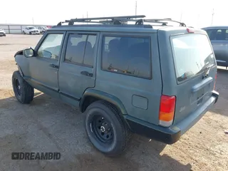 1997 Jeep Cherokee Country with VIN 1J4FT78S1VL522295, listed as a IAAI auction lot 42481630 with 340,239 mi miles and . Bid and sale history available at DreamBid. Image 3.