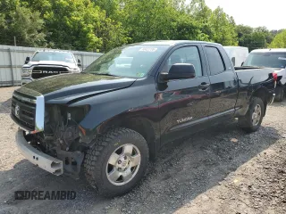 2013 Toyota Tundra z VIN 5TFUM5F14DX044938, wystawiony jako Copart lot #58422785 z przebiegiem 137 970 mil mil oraz Szkoda całkowita • Salvage title. Historia ofert i sprzedaży dostępna na DreamBid. Obrazek 1.