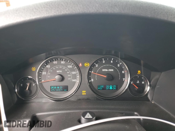 2006 Jeep Commander Limited с VIN 1J8HG58N26C138828, выставлен на аукционе Copart как лот 44783165 с пробегом 257 054 миль миль и Списание • Salvage title. История ставок и продаж доступна на DreamBid. Изображение 9.
