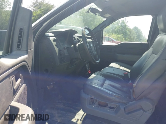 2013 Ford F-150 XL with VIN 1FTMF1CM5DKD84369, listed as a IAAI auction lot 42185654 with Not Provided miles and . Bid and sale history available at carsss.com. Image 5.