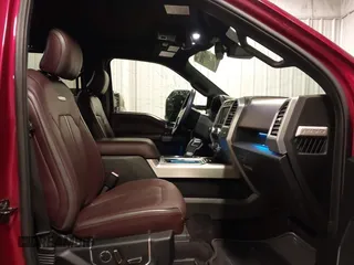 2015 Ford F-150 XLT z VIN 1FTEW1EG8FFC49104, wystawiony jako IAAI lot #42549925 z przebiegiem 105 331 mil mil oraz . Historia ofert i sprzedaży dostępna na DreamBid. Obrazek 5.