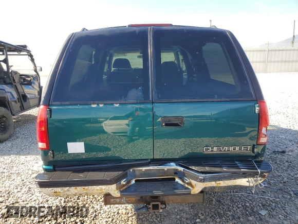 1995 Chevrolet Suburban with VIN 1GNFK16K6SJ398208, listed as a Copart auction lot 55222954 with 131,045 mi miles and Salvage Title. Bid and sale history available at carsss.com. Image 6.
