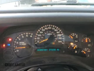 2005 Chevrolet Suburban LS with VIN 3GNFK16Z35G100166, listed as a Copart auction lot 80212574 with 273,151 mi miles and Salvage Title. Bid and sale history available at carsss.com. Image 9.