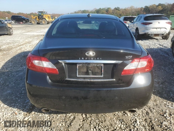 2013 Infiniti M37 with VIN JN1BY1AP7DM514562, listed as a Copart auction lot 82573534 with 135,852 mi miles and Non Repairable. Bid and sale history available at carsss.com. Image 6.