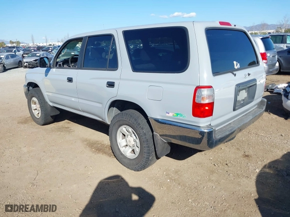 2000 Toyota 4Runner with VIN JT3GM84R1Y0057382, listed as a IAAI auction lot 41522906 with 193,938 mi miles. Bid and sale history available at carsss.com. Image 3.