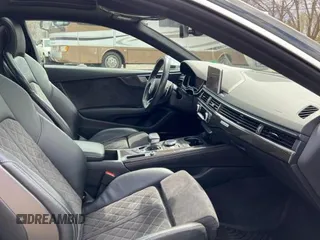 2018 Audi RS 5 z VIN WUAPWAF58JA903985, wystawiony jako Copart lot #49340143 z przebiegiem 74 299 mil mil oraz . Historia ofert i sprzedaży dostępna na DreamBid. Obrazek 5.
