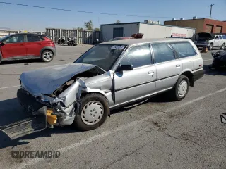 1990 Toyota Camry z VIN JT2SV21W7L0364695, wystawiony jako Copart lot #75491924 z przebiegiem 262 028 mil mil oraz Szkoda całkowita • Salvage title. Historia ofert i sprzedaży dostępna na DreamBid. Obrazek 1.
