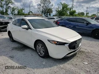 2020 Mazda 3 with VIN 3MZBPABLXLM133686, listed as a Copart auction lot 62118765 with 27,709 mi miles and Non repairable. Bid and sale history available at DreamBid. Image 13.