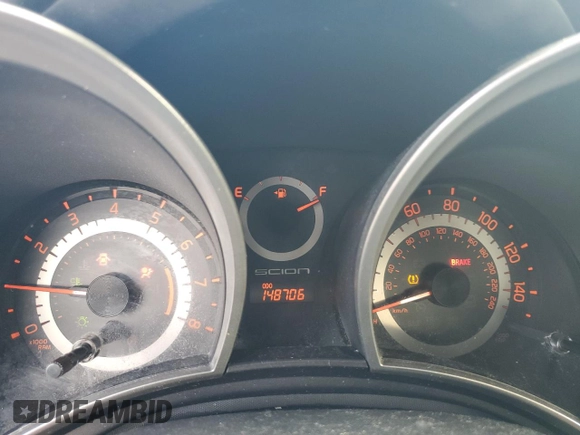 2013 Scion tC z VIN JTKJF5C71D3052789, wystawiony jako Copart lot #57482475 z przebiegiem 148 706 mil mil oraz Szkoda całkowita • Salvage title. Historia ofert i sprzedaży dostępna na DreamBid. Obrazek 9.