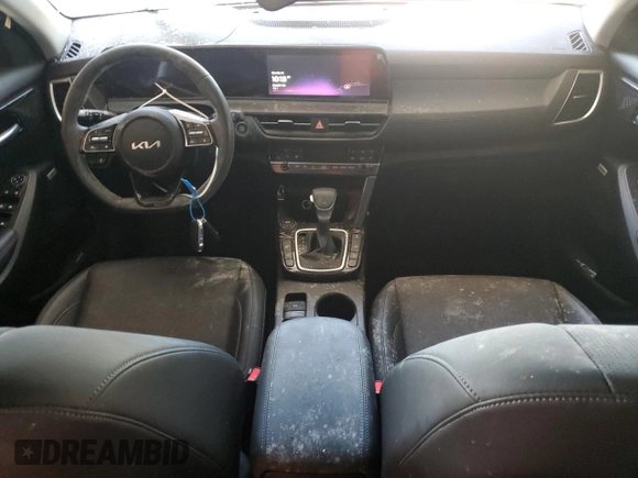 2024 Kia Seltos SX z VIN KNDETCA72R7563775, wystawiony jako Copart lot #48379655 z przebiegiem Nie podano mil oraz Szkoda całkowita • Salvage title. Historia ofert i sprzedaży dostępna na DreamBid. Obrazek 8.