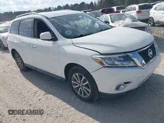 2016 Nissan Pathfinder S with VIN 5N1AR2MN5GC634503, listed as a IAAI auction lot 40675386 with 203,241 mi miles. Bid and sale history available at carsss.com. Image 1.