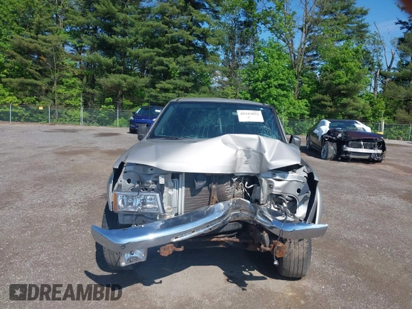 2005 GMC Canyon 1SF SLE Z71 z VIN 1GTDT136658195884, wystawiony jako IAAI lot #42243052 z przebiegiem 146 432 mil mil oraz . Historia ofert i sprzedaży dostępna na DreamBid. Obrazek 13.