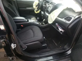 2017 Dodge Journey SXT with VIN 3C4PDDBG8HT520725, listed as a Copart auction lot 38070542 with 103,325 mi miles and Salvage title. Bid and sale history available at DreamBid. Image 5.